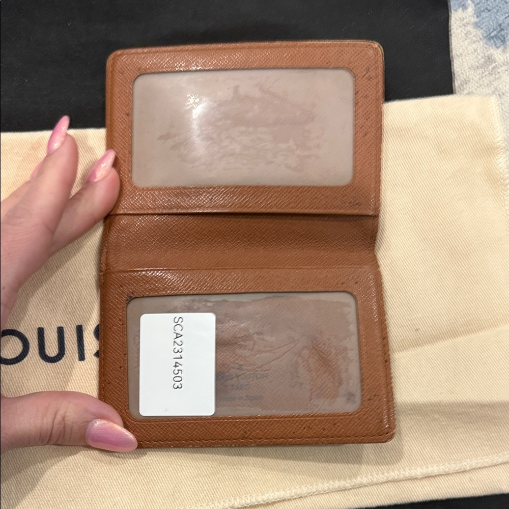Louis Vuitton Classic Monogram Card Holder - Picture 3 of 14